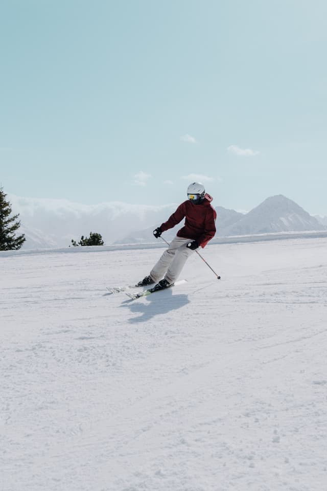 🎿 Ski Escape
